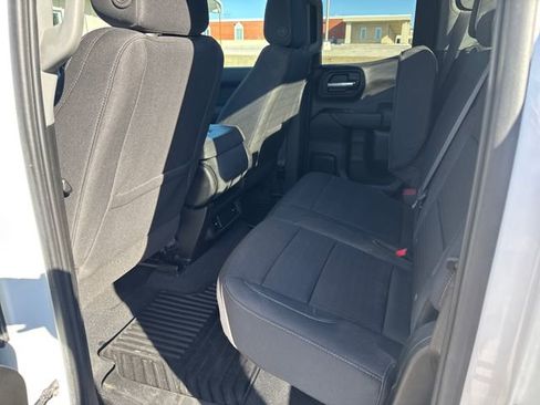 Used 2023 Chevrolet Silverado 1500 Custom AWD/4WD image 10