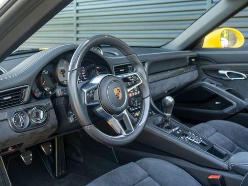 Certified 2018 Porsche 911 Carrera 4 GTS AWD/4WD image 4