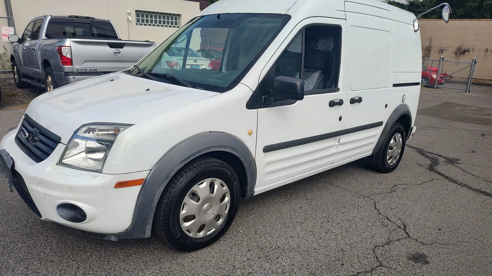 Used 2012 Ford Transit Connect XLT FWD image 1