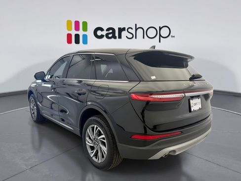 Used 2023 Lincoln Corsair FWD image 3