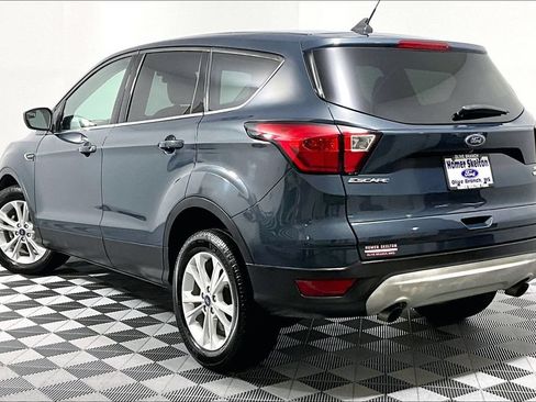 Used 2019 Ford Escape SE FWD image 11