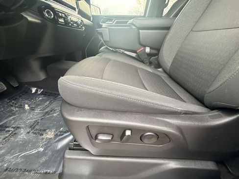 Used 2025 GMC Sierra 1500 Elevation image 12