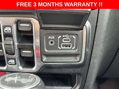 Used 2022 Jeep Wrangler Unlimited Rubicon w/ LED Lighting Group AWD/4WD image 43