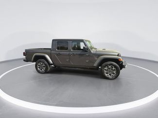 New 2026 Jeep Gladiator Sport video 2