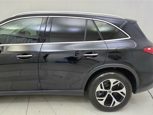 Used 2025 Mercedes-Benz GLC 350e GLC 350e image 8