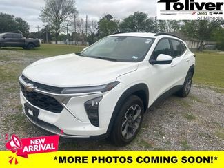 Used 2025 Chevrolet Trax LT w/ LT Convenience Package video 1