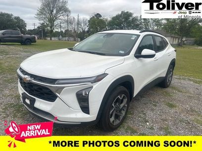 Used 2025 Chevrolet Trax LT w/ LT Convenience Package