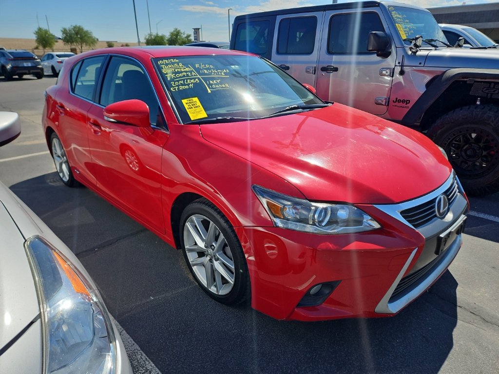 Used 2014 Lexus CT 200h w/ Seat Comfort Package FWD image 4