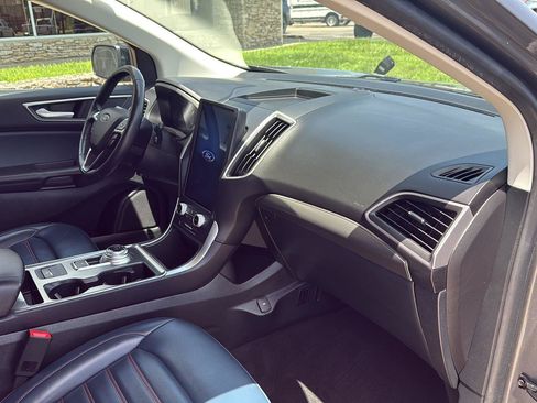 Used 2023 Ford Edge SEL w/ Sport Appearance Package AWD/4WD image 12