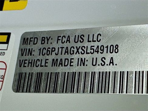 New 2025 Jeep Gladiator Sport image 17