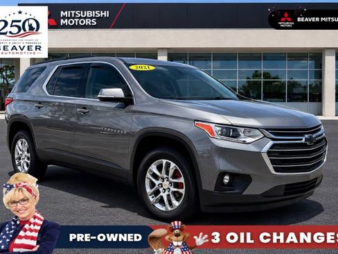 Used 2021 Chevrolet Traverse LT FWD image 1