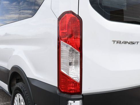 Used 2023 Ford Transit 350 XLT RWD image 18