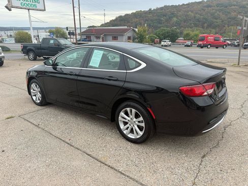 Used 2015 Chrysler 200 Limited FWD image 9
