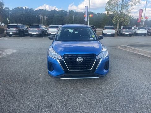 Used 2024 Nissan Kicks S w/ Interior Electronics Package image 2