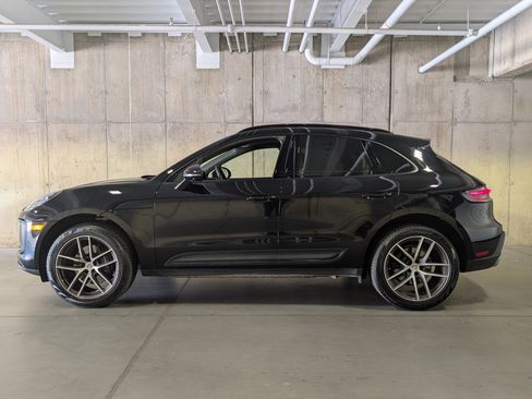 Certified 2026 Porsche Macan AWD/4WD image 42