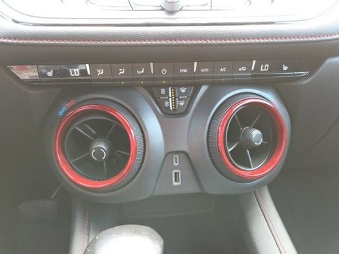 Certified 2020 Chevrolet Blazer RS w/ LPO, Floor Liner Package AWD/4WD image 56