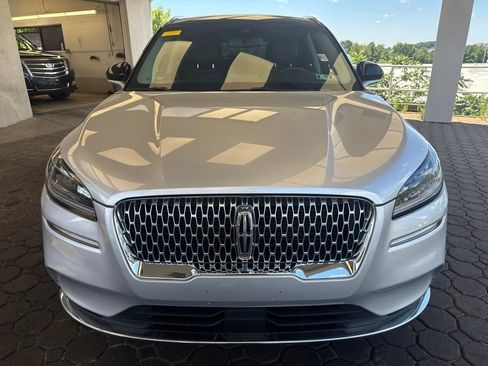 Used 2020 Lincoln Corsair AWD w/ Premium Package image 2