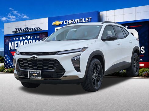 New 2026 Chevrolet Trax ACTIV w/ Sunroof Package FWD image 2