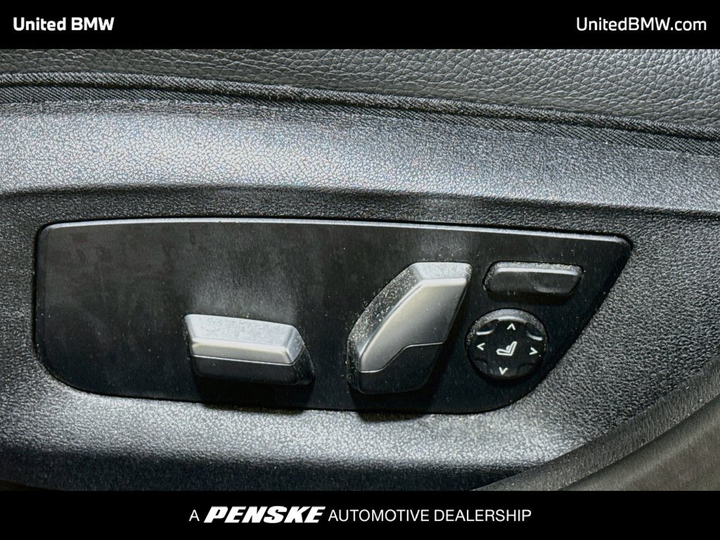 Used 2021 BMW 540i RWD image 11