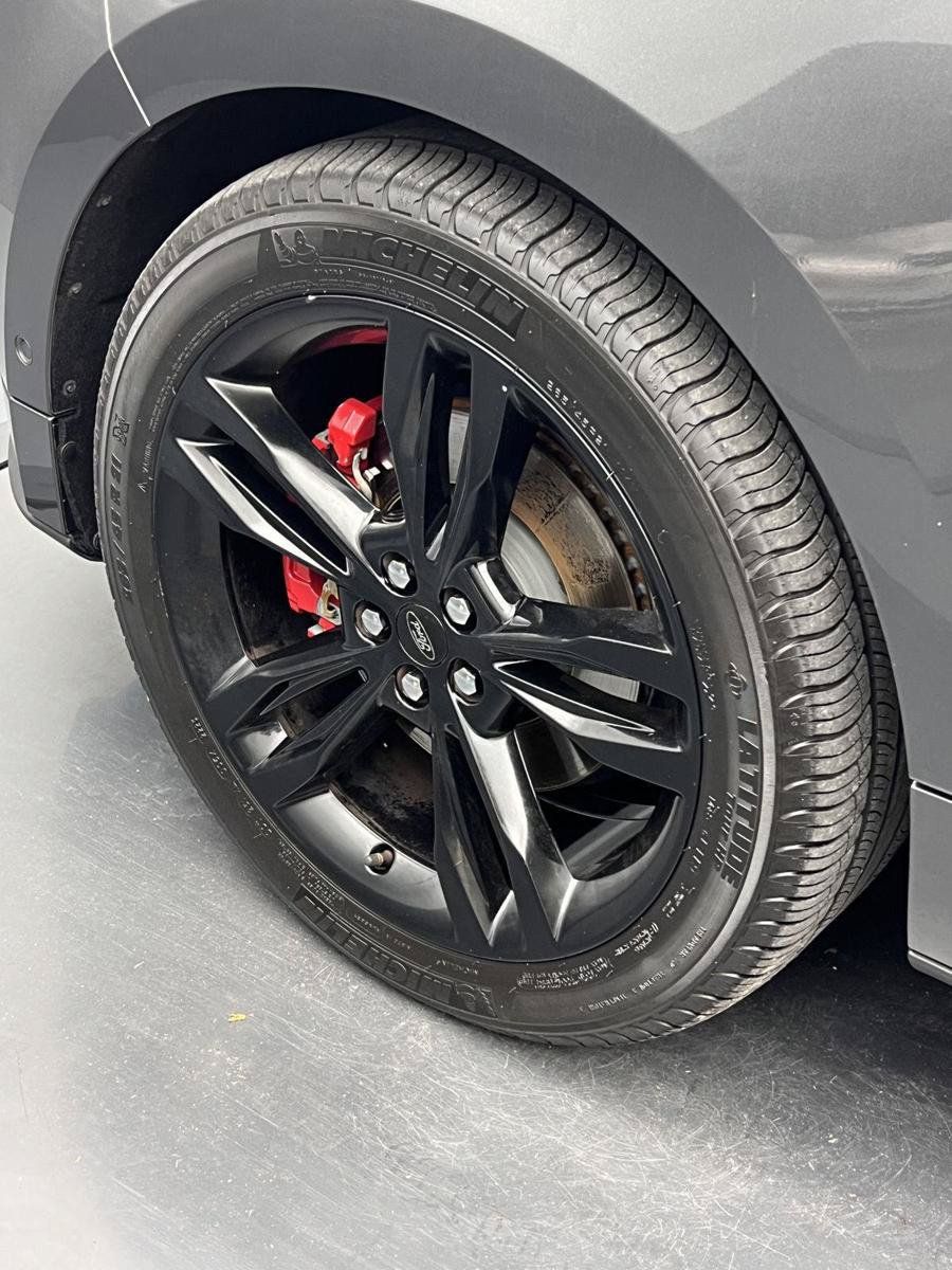 Used 2019 Ford Edge ST w/ Equipment Group 401A AWD/4WD image 40