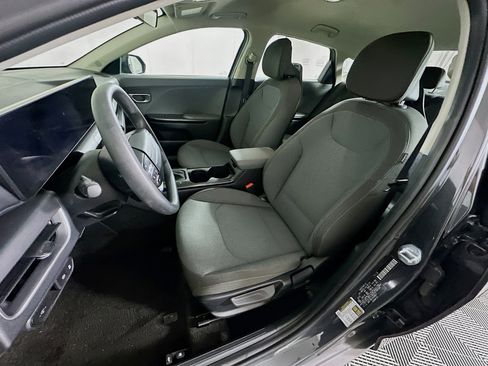 Used 2025 Kia K4 LXS image 13