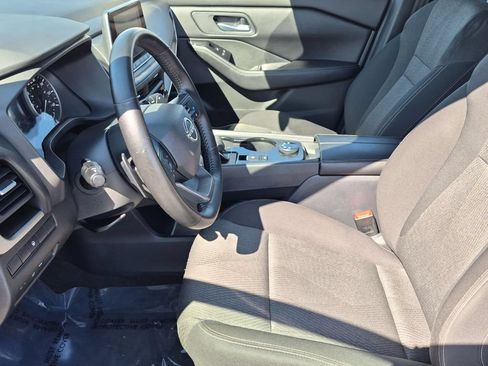 Used 2025 Nissan Rogue SV AWD/4WD image 15