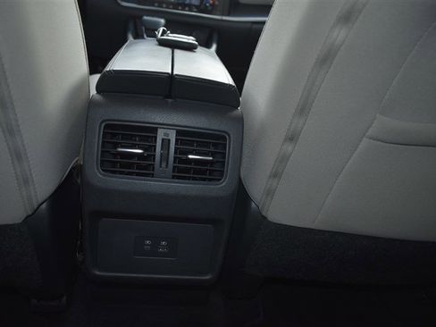 Used 2021 Nissan Rogue SV AWD/4WD image 26