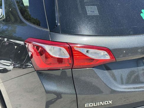Used 2019 Chevrolet Equinox LT w/ Sun & Navigation Package AWD/4WD image 8