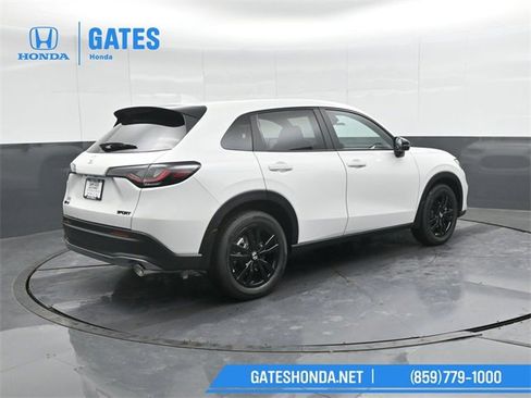 New 2026 Honda HR-V Sport image 2