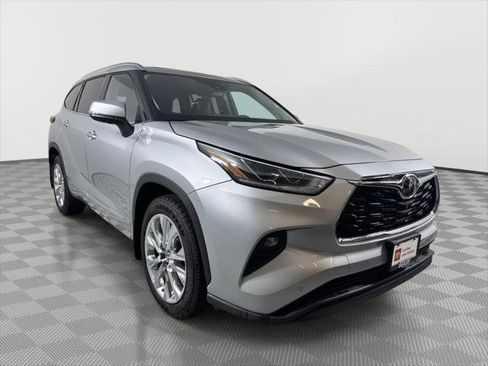 Certified 2020 Toyota Highlander Limited w/ Protection Package #3 image 1