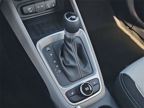 New 2026 Hyundai Venue SEL image 19