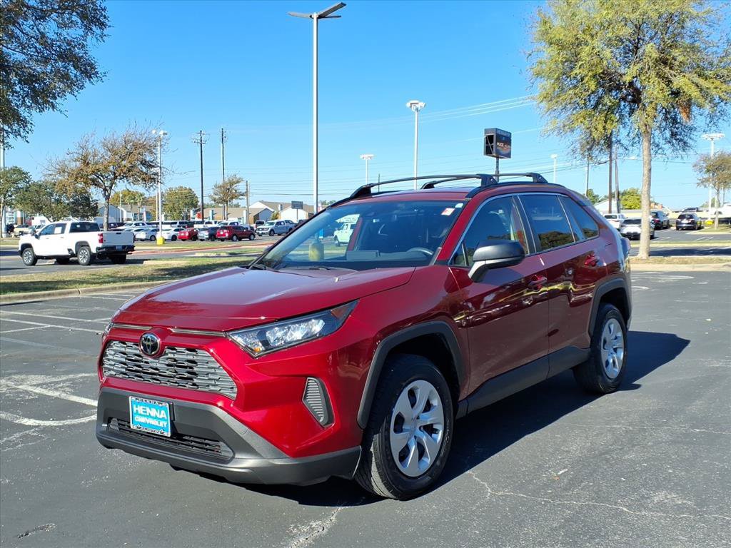Used 2021 Toyota RAV4 LE FWD image 11