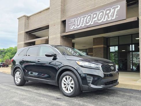 Used 2019 Kia Sorento FWD V6 image 1