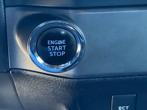 Used 2016 Toyota Tacoma TRD Sport image 30