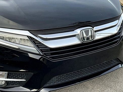 Used 2018 Honda Odyssey Touring image 31