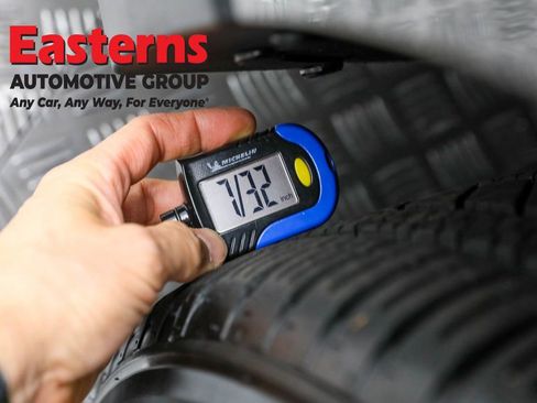 Used 2023 Ford Edge SEL image 26