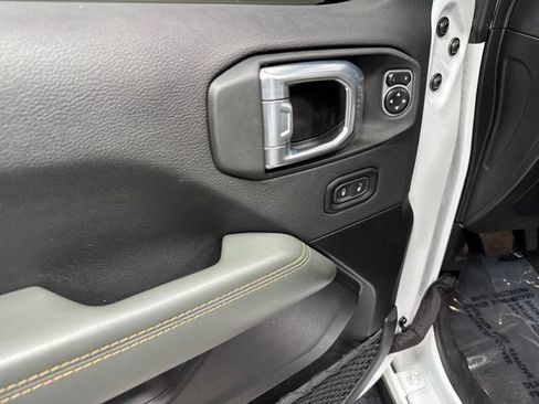 Used 2024 Jeep Wrangler High Altitude AWD/4WD image 13