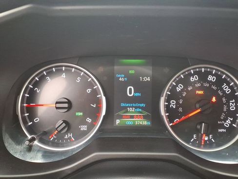 Used 2021 Toyota RAV4 XLE image 23