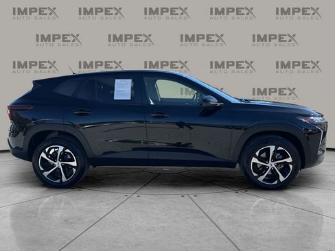 Used 2024 Chevrolet Trax RS w/ Driver Confidence Package image 6