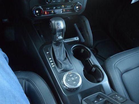 New 2025 Ford Bronco Big Bend w/ Black Diamond Package image 10