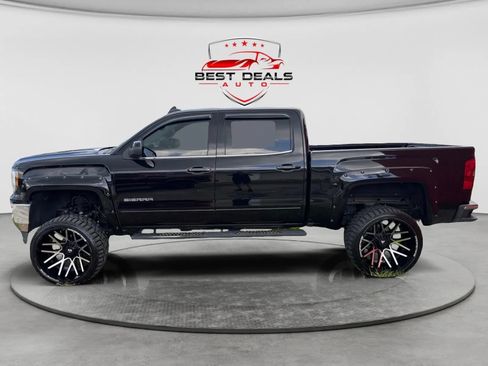 Used 2018 GMC Sierra 1500 SLE w/ SLE Value Package RWD image 2