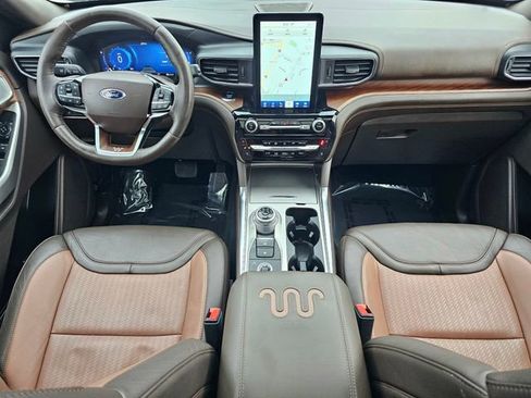 Used 2022 Ford Explorer King Ranch w/ Premium Technology Package AWD/4WD image 32