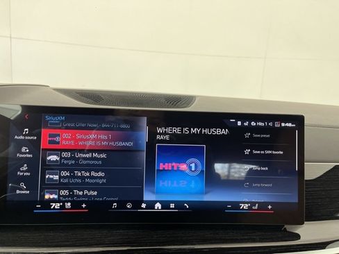 New 2026 BMW X6 M60i w/ Climate Comfort Package image 15