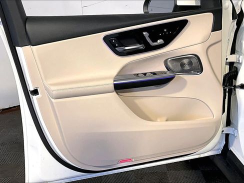 New 2026 Mercedes-Benz GLC 300 4MATIC image 11