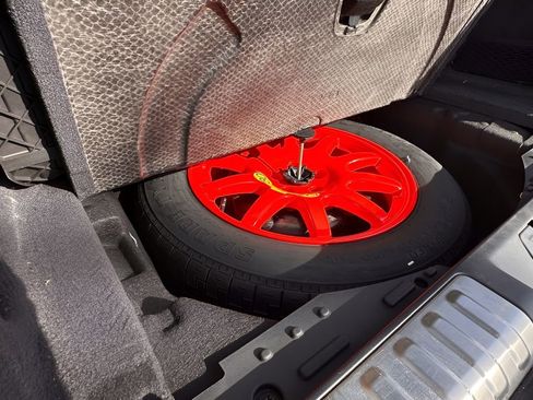 Used 2025 Land Rover Range Rover Sport Dynamic SE image 31