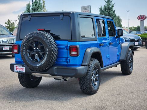 Used 2023 Jeep Wrangler Unlimited Sport AWD/4WD image 3
