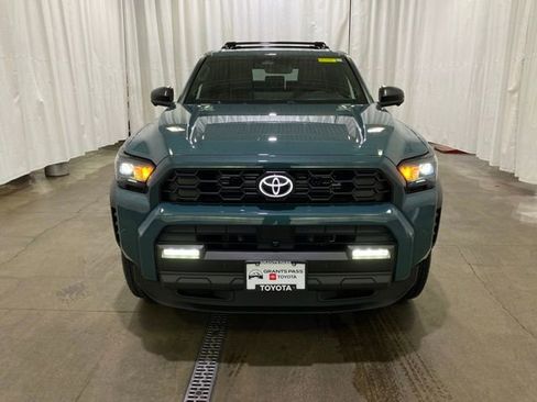 New 2026 Toyota 4Runner TRD Off-Road Premium AWD/4WD image 8