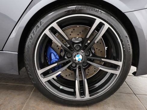 Used 2016 BMW M3 RWD image 39