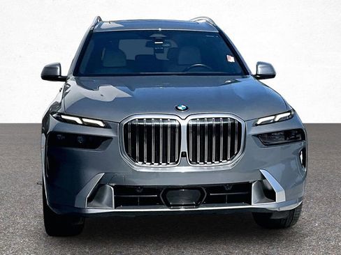 Used 2024 BMW X7 xDrive40i w/ Parking Assistance Package image 3