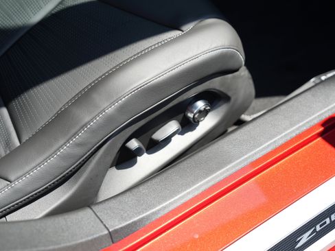 Used 2023 Chevrolet Corvette Z06 w/ Z07 Performance Package image 43